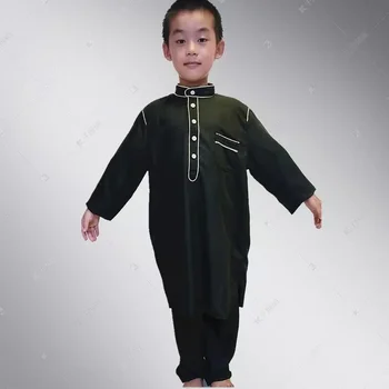 2023 Нов Арабски Саудитски Дубай Модерен Черен мюсюлманин Пакистански детски халат за баня, Комплект от две части, Ислямска Дрехи за деца, Марокански Тоби