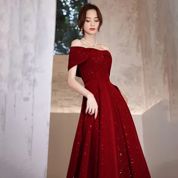 Нови абитуриентски рокли DongCMY с едно рамо, рокля за годеж, обикновено могат да се носят с елегантни червени вечерни рокли за жени 2024