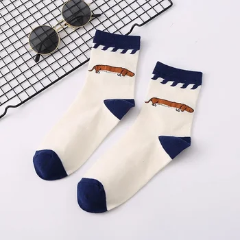 Пролетно-есенни мъжки чорапи 1/2 отношение, Комфортни мъжки чорапи смесени качество, Меки дишащи ежедневни щампи под формата на пунктирных линии и ромбов.